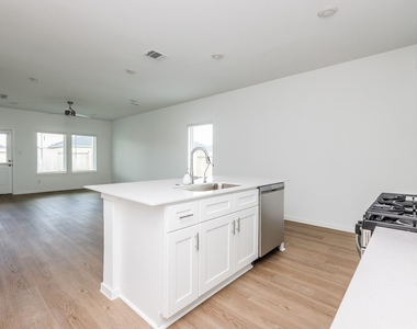 1506 Shimmering Ocean Way - Photo Thumbnail 8