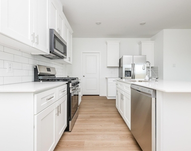 1506 Shimmering Ocean Way - Photo Thumbnail 6