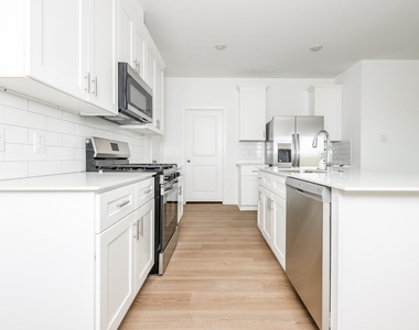 1506 Shimmering Ocean Way - Photo Thumbnail 4