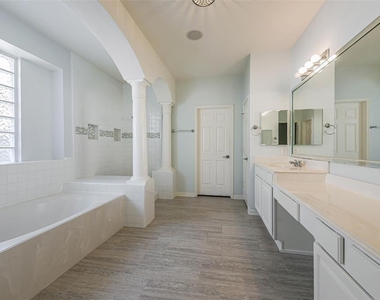 3603 E Cedar Hollow Drive - Photo Thumbnail 29