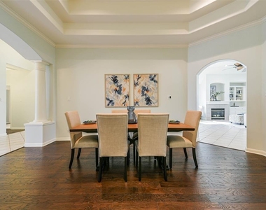 3603 E Cedar Hollow Drive - Photo Thumbnail 6