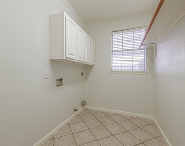 3603 E Cedar Hollow Drive - Photo Thumbnail 19