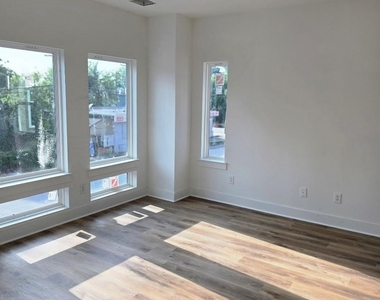 1206 Schweikhardt Street - Photo Thumbnail 5