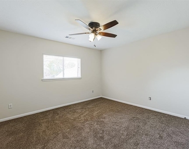 17106 Summer Hollow Drive - Photo Thumbnail 26