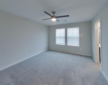 4908 San Fabiano Court - Photo Thumbnail 5