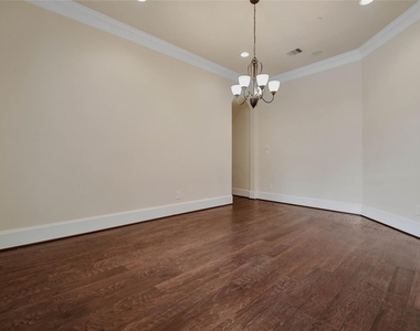 4518 Holt Street - Photo Thumbnail 16