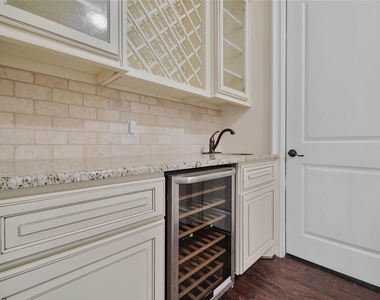 4518 Holt Street - Photo Thumbnail 21