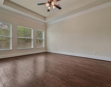 4518 Holt Street - Photo Thumbnail 25