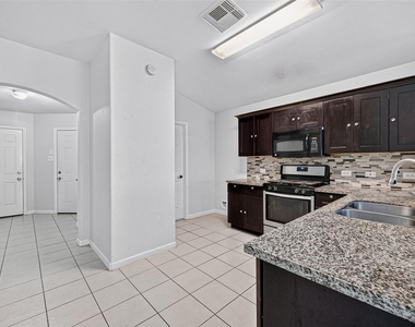 10907 Barker Gate Court - Photo Thumbnail 7