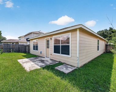 10907 Barker Gate Court - Photo Thumbnail 36