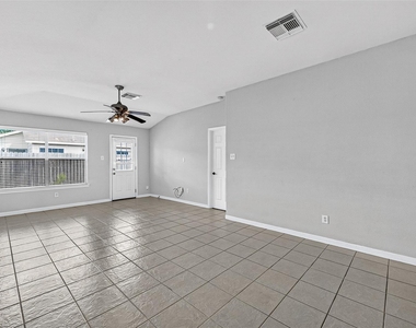 10907 Barker Gate Court - Photo Thumbnail 17