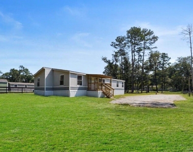 15750 W Relza Drive - Photo Thumbnail 1