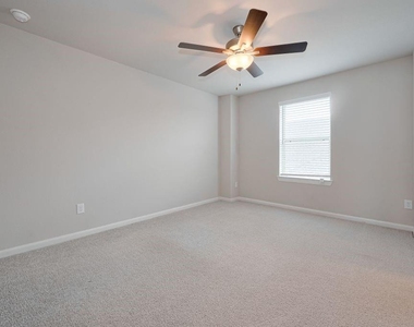 29310 Sweet Orange Court - Photo Thumbnail 35