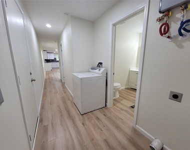 13126 S Lee Shore Drive - Photo Thumbnail 12