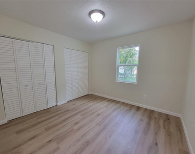 13126 S Lee Shore Drive - Photo Thumbnail 8