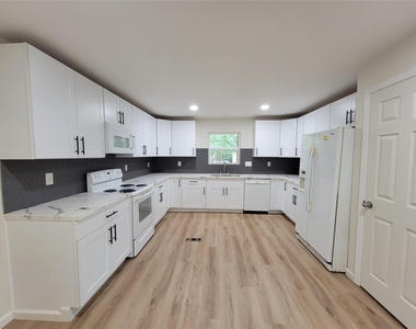 13126 S Lee Shore Drive - Photo Thumbnail 5