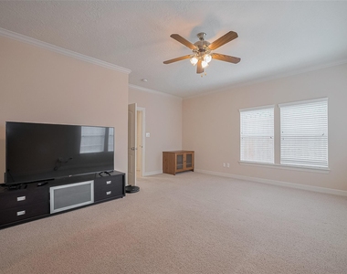 1419 Thompson Street - Photo Thumbnail 23