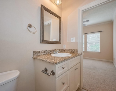 1419 Thompson Street - Photo Thumbnail 32