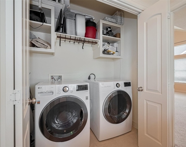 1419 Thompson Street - Photo Thumbnail 19