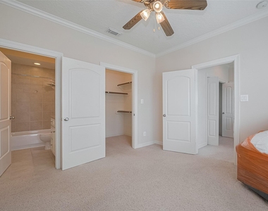 1419 Thompson Street - Photo Thumbnail 29