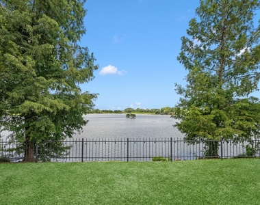 2519 Fair Oak Street - Photo Thumbnail 31