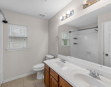 2519 Fair Oak Street - Photo Thumbnail 26