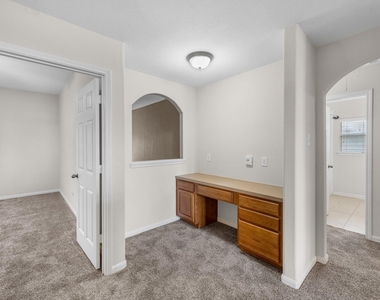 2519 Fair Oak Street - Photo Thumbnail 23