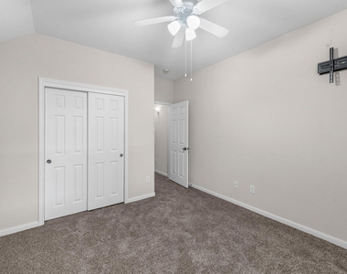 2519 Fair Oak Street - Photo Thumbnail 28
