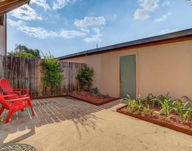 12500 Brookglade Circle - Photo Thumbnail 33