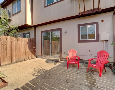 12500 Brookglade Circle - Photo Thumbnail 31