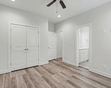 2504 W Tidwell Road - Photo Thumbnail 2