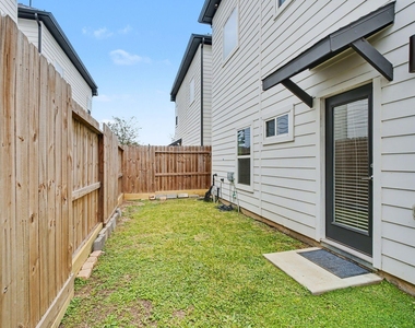 2504 W Tidwell Road - Photo Thumbnail 14
