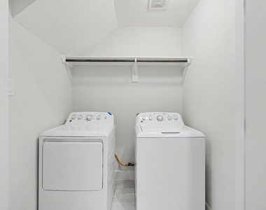2504 W Tidwell Road - Photo Thumbnail 5