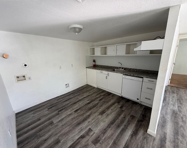 6901 Dumble Street - Photo Thumbnail 5