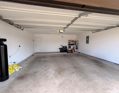 1210 Hughes Crossing Drive - Photo Thumbnail 21