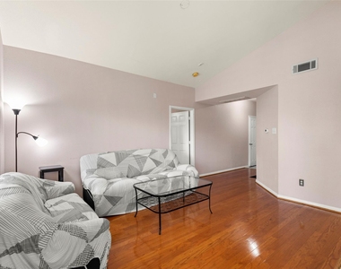 1330 Old Spanish Trail - Photo Thumbnail 5