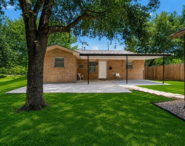 235 Live Oak Street - Photo Thumbnail 21