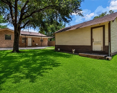235 Live Oak Street - Photo Thumbnail 23