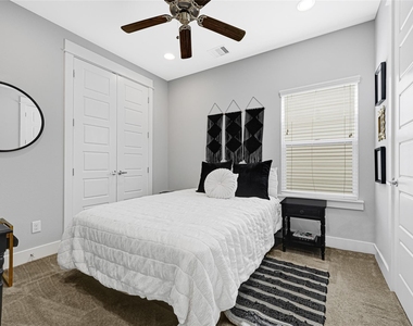 407 Yale Oaks Lane - Photo Thumbnail 16