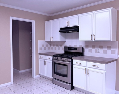 15227 Mission Oak Drive - Photo Thumbnail 6