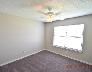 2302 Maki Road - Photo Thumbnail 25