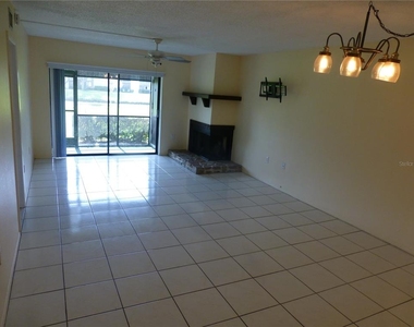 119 Lakeside Drive - Photo Thumbnail 6