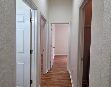 2027 Strathmill Drive - Photo Thumbnail 15