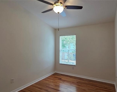 2027 Strathmill Drive - Photo Thumbnail 18