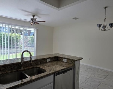 2027 Strathmill Drive - Photo Thumbnail 5