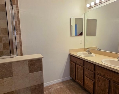 2027 Strathmill Drive - Photo Thumbnail 14