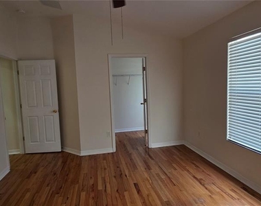 2027 Strathmill Drive - Photo Thumbnail 12