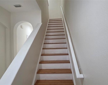 2027 Strathmill Drive - Photo Thumbnail 9