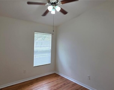 2027 Strathmill Drive - Photo Thumbnail 20