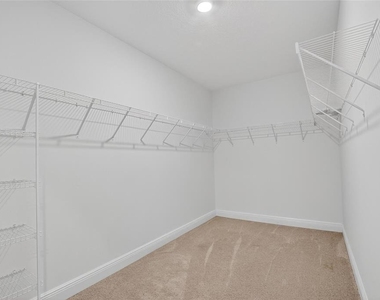 2546 Warren Acres Boulevard - Photo Thumbnail 45